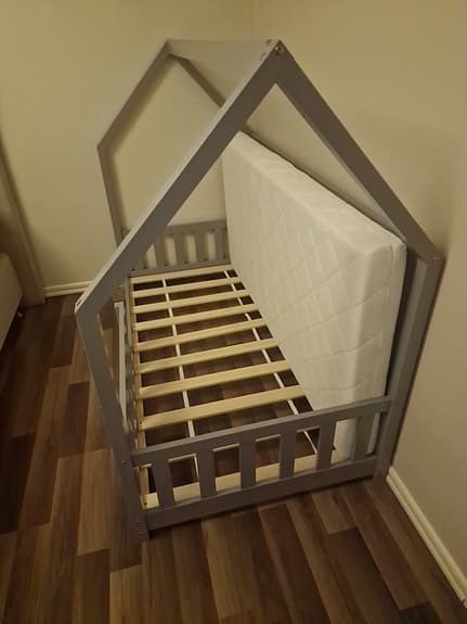 Barnsäng