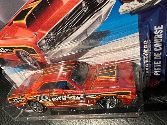 Hot Wheels ’68 Dodge Dart leksaksbil röd