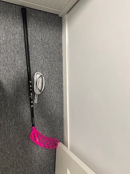 Unihoc innebandyklubba junior svart med rosa blad