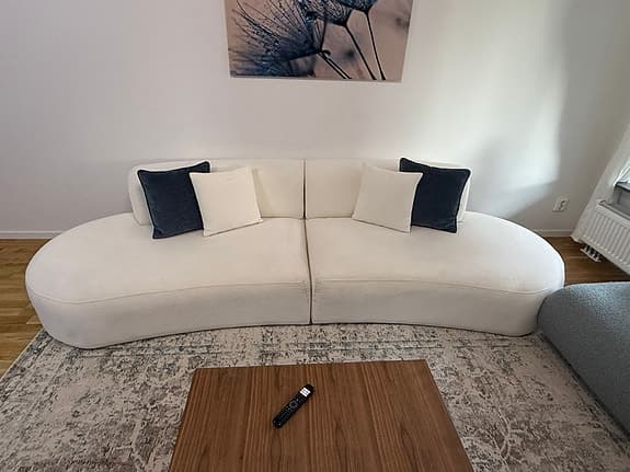Perry 4-sits soffa 300 cm – Cream