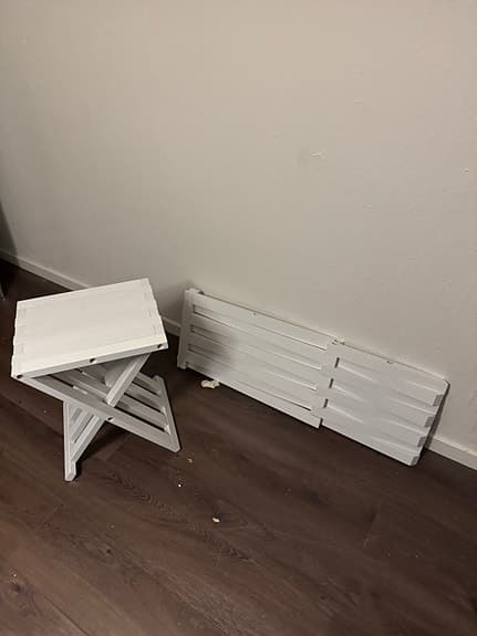 Vita pallar  hopfällbara