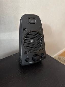 Logitech Z625 högtalarsystem 2.1 svart