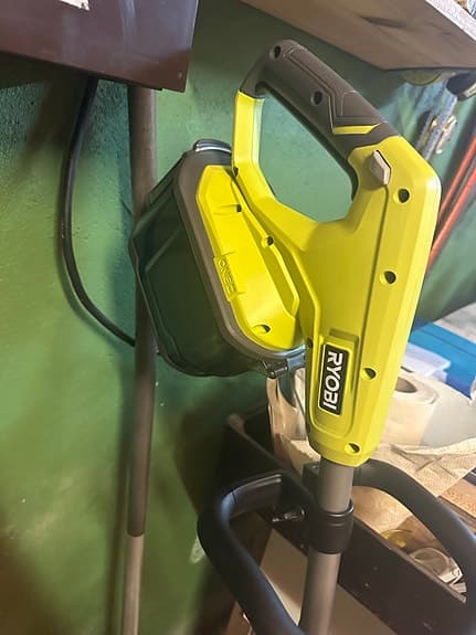 Ryobi snöslunga batteridriven
