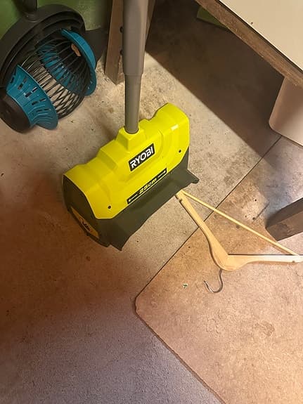 Ryobi snöslunga batteridriven
