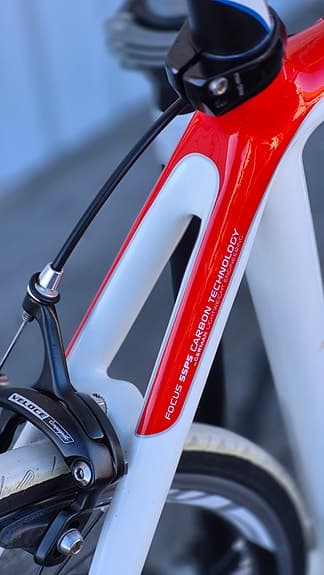 Focus Cayo kolfiber 58/XL – ABSOLUT NYSKICK! Campagnolo Veloce + Khamsinhjul