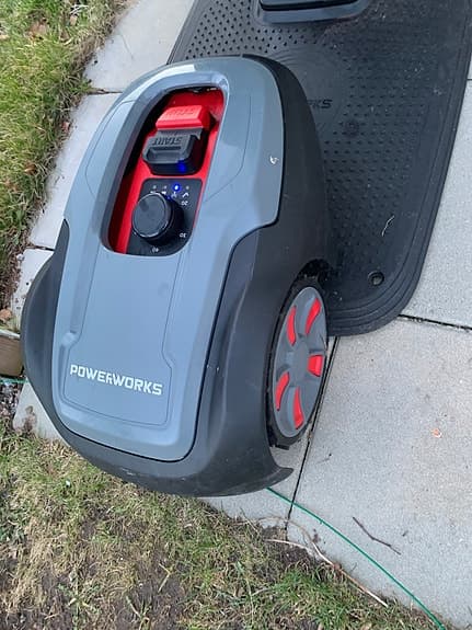 Powerworks robotgräsklippare p5