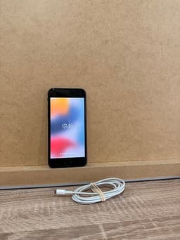 iPhone 7 256 gb | 100% batterihälsa