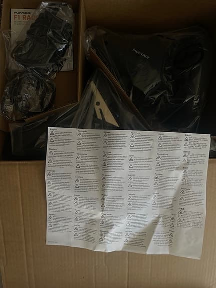 Logitech G923 ratt och pedaler för PlayStation och PC