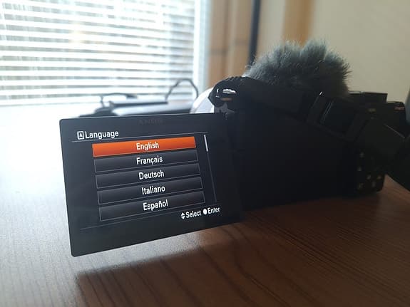 Sony ZV-E10 Paket (2 objektiv + vlogg hangrepp m.m)