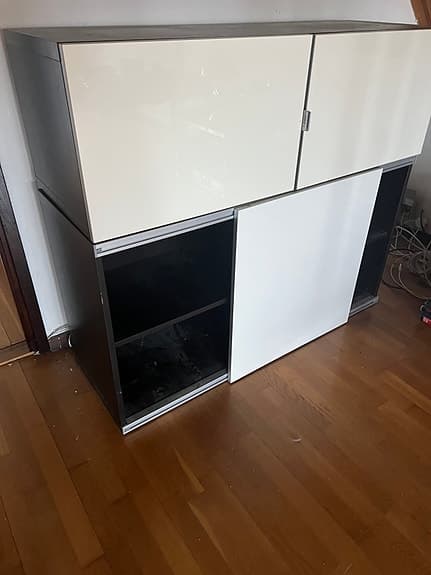 Ikea förvaringsskåp Bestå mediemöbel svart vit färg mycket rymlig