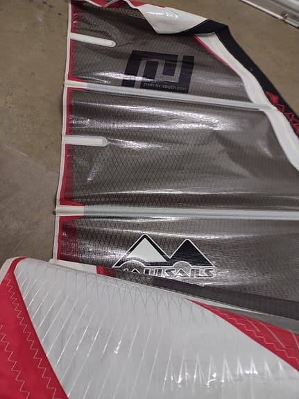 vindsurfsegel Severne Blade 4.7, Maui segel 5.0 och Tarifa Bull 4.2 vario Top.