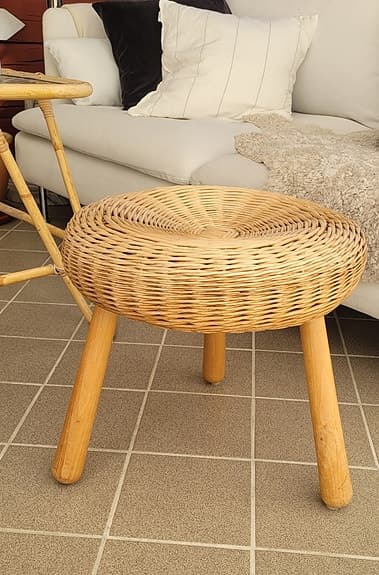 Pall Wicker stool