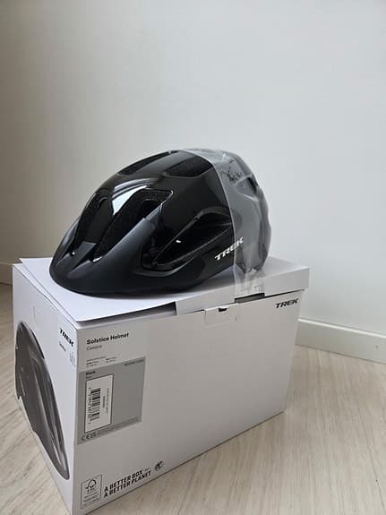 Trek Solstice svart cykelhjälm storlek M/L 55-61