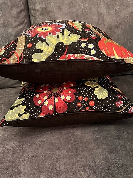 2st Kuddfodral/ Tyg Från Svenskt Tenn/ Josef Frank/ Mirakel
