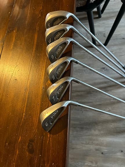 Ping Karsten III järnklubbor set 6–9 plus pitch och sand wedge