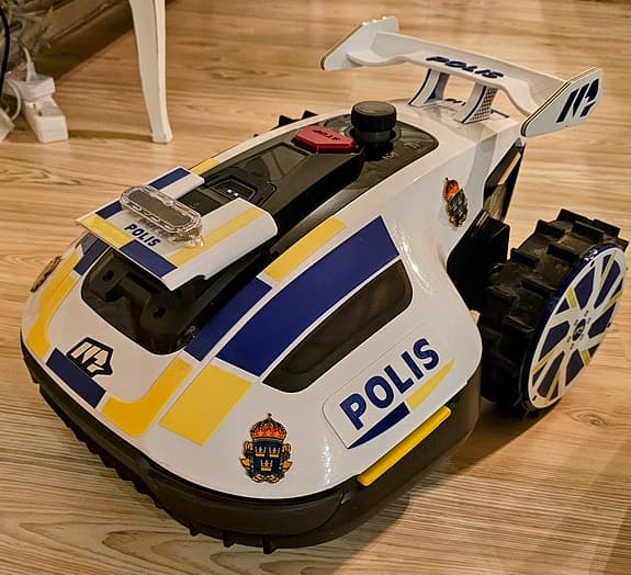 Ny ordning på gräsmattan med polis-kit till Mammotion Yuka Mini! Påskrea 25%