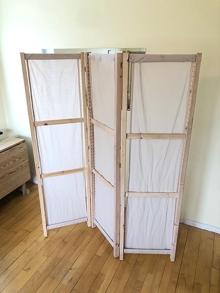 Vikvägg / rumsavdelare i ljus beige - IKEA IVAR