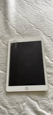 Apple iPad surfplatta 32 GB guld