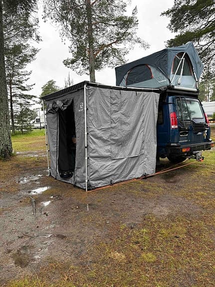 Markis + väggar + golv (200x200) från Taktältarna – redo för nästa äventyr 🌲🚙