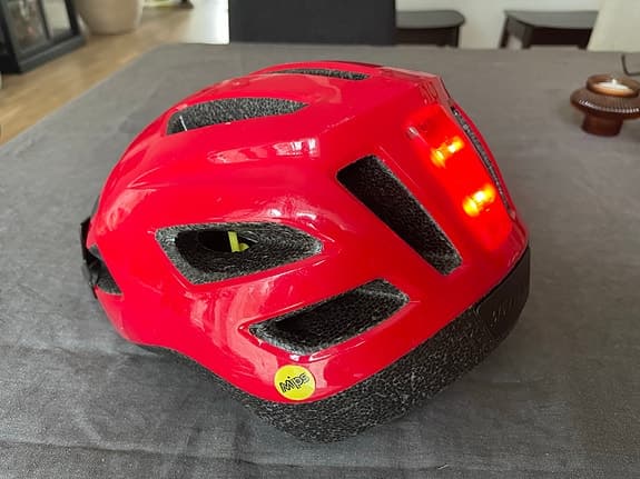 Cykelhjälm stl 52-57 med LED-belysning