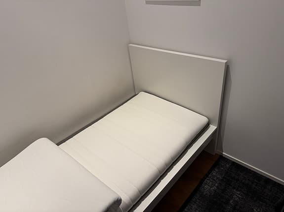 Malm Säng