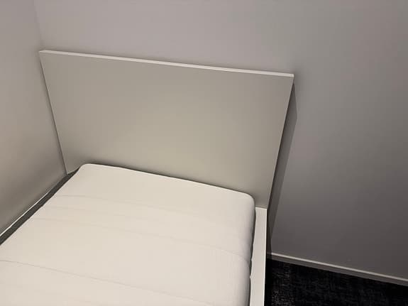 Malm Säng