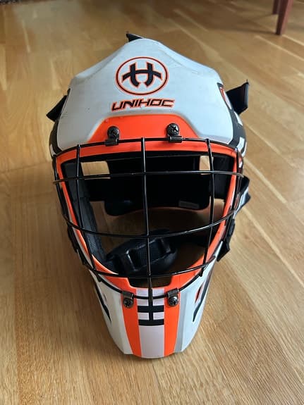 Unihoc målvaktshjälm innebandy vit orange