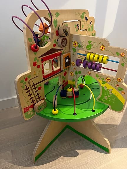 Montessori aktivitetsträd