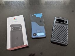 Google Pixel 8 PRO, 256 GB / NYSKICK / OLÅST / MED SKÄRM- & GUMMISKYDD