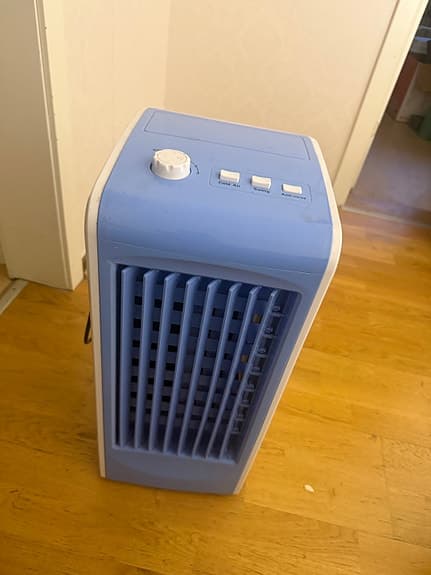 Okänt Portabel Luftkylare – Perfekt för varma dagar!