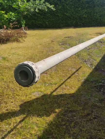 Bevattningsrör växthus eller ute, aluminium. Skall hänga inte ligga på marken.