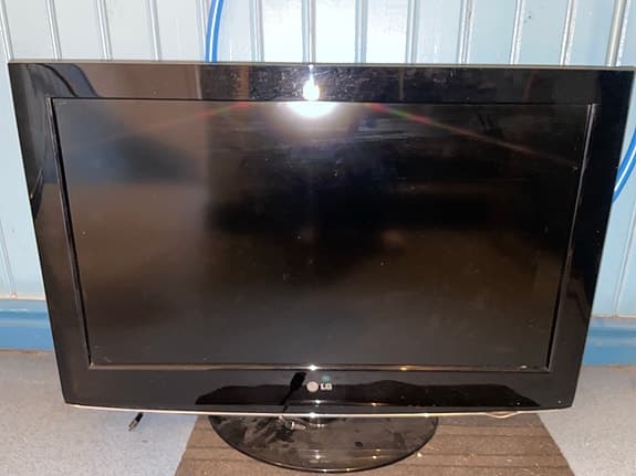 LG 32LH3000 tv 32 tum svart