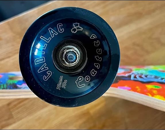 Madrid skateboard komplettbräda med Cadillac Coaster-hjul