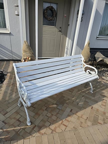 Byarum trädgårdsbänk