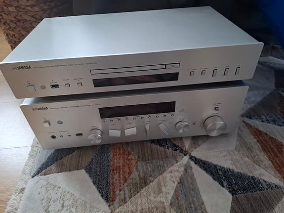 Yamaha R-N500 CD-S300 TT-300 stereopaket silver