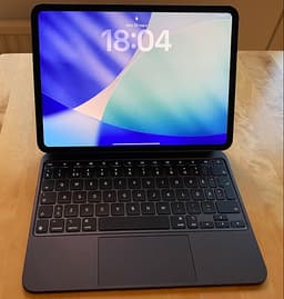 iPad Pro M5, 512 GB och keyboard