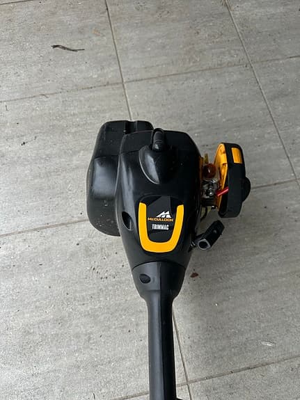 McCulloch bensindriven grästrimmer