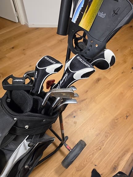 Golfset med bag och vagn