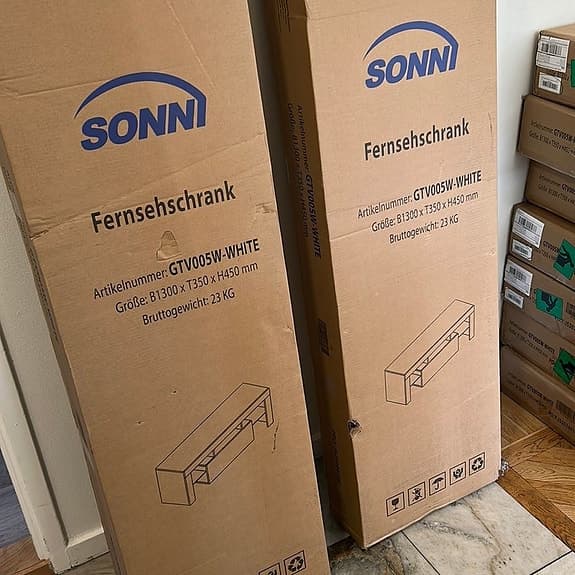 Sonni tv-bänk vit med LED-belysning och glas-hyllor