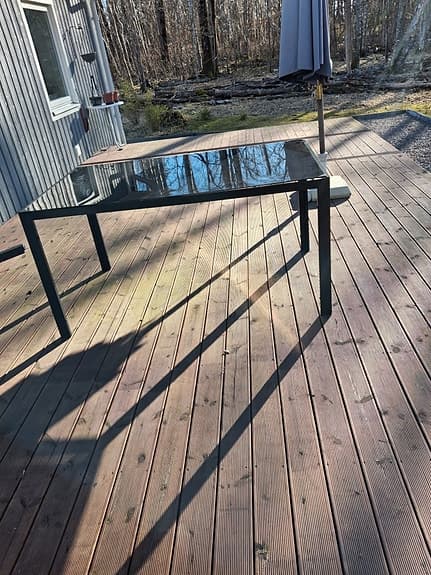 Trädgårdsbord