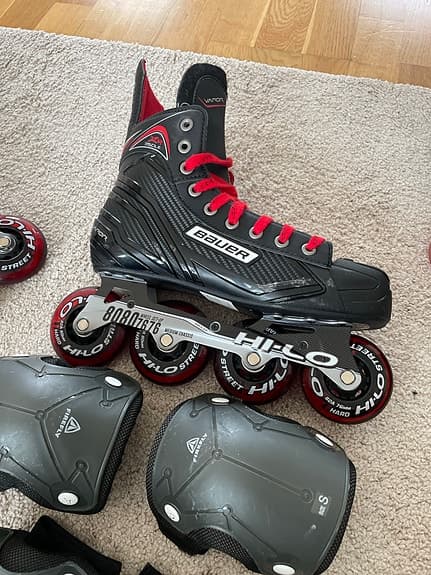 Bauer Vapor inlines storlek 43 svart röd