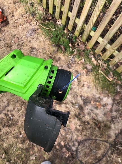 Greenworks GP24 grästrimmer batteridriven grön