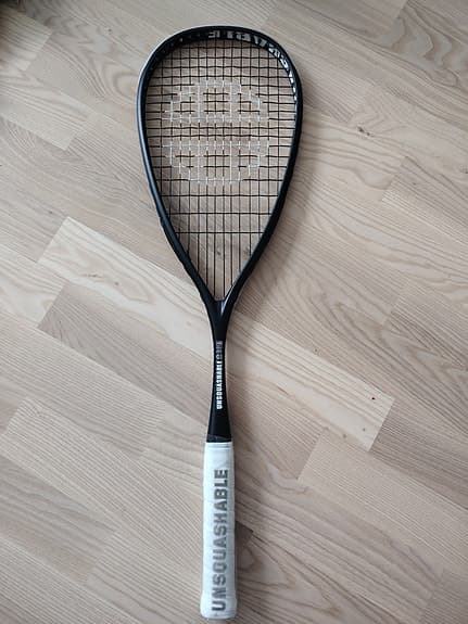 Unsquashable Ultra-Lite 135 squash racket