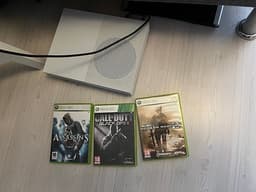 Xbox One S 1TB med Xbox 360 spel