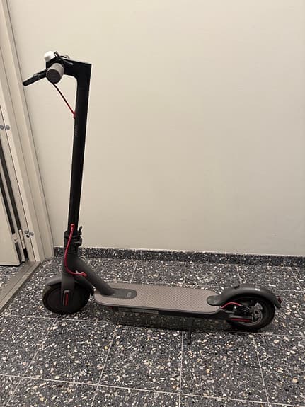 Xiaomi elsparkcykel svart