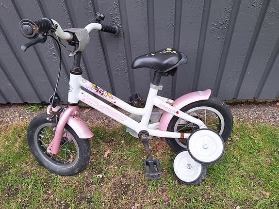 Barncyklar + elsparkcykel