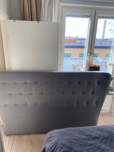 Ekens sänggavel grå textil/Granit