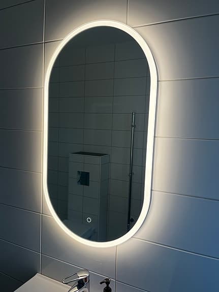 Spegel med ledbelysning Hafa