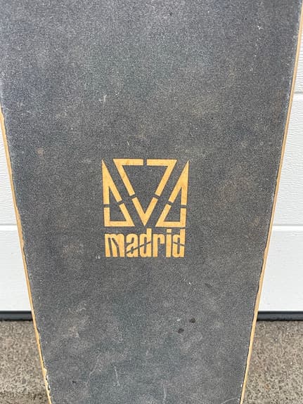 Madrid longboard trä svart griptape