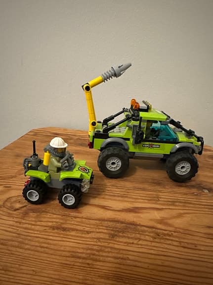 LEGO City lekset fordon med terrängbil och fyrhjuling